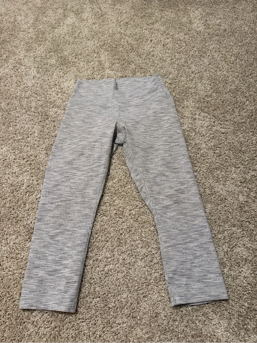 lululemon athletica Cropped Light Gray Heather High-Rise Leggings
